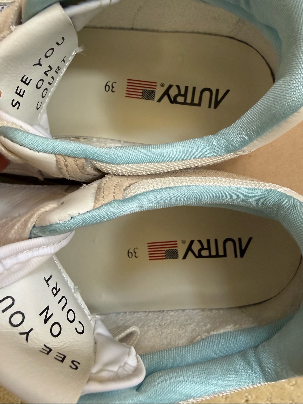 AUTRY Open Mid leather sneakers - Picture 7 of 8